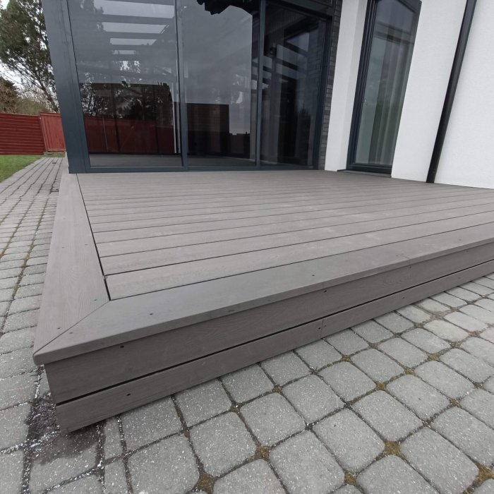 Scandic WPC Volcanic Grey terrass